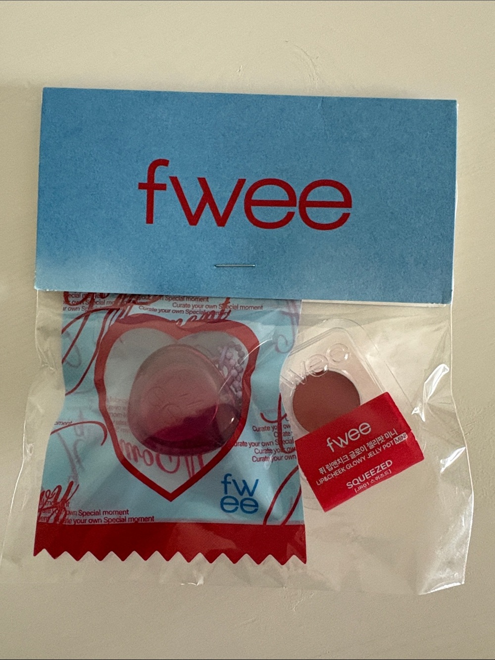 $5💕 FWEE Lip&Cheek Glowy Jelly Pot